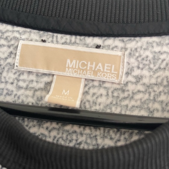Michael Kors black and white sweatshirt - Picture 2 of 4